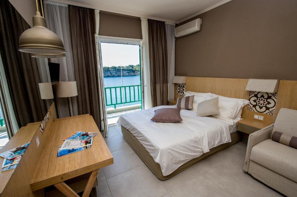 Alkyon Hotel Патитири Экстерьер фото