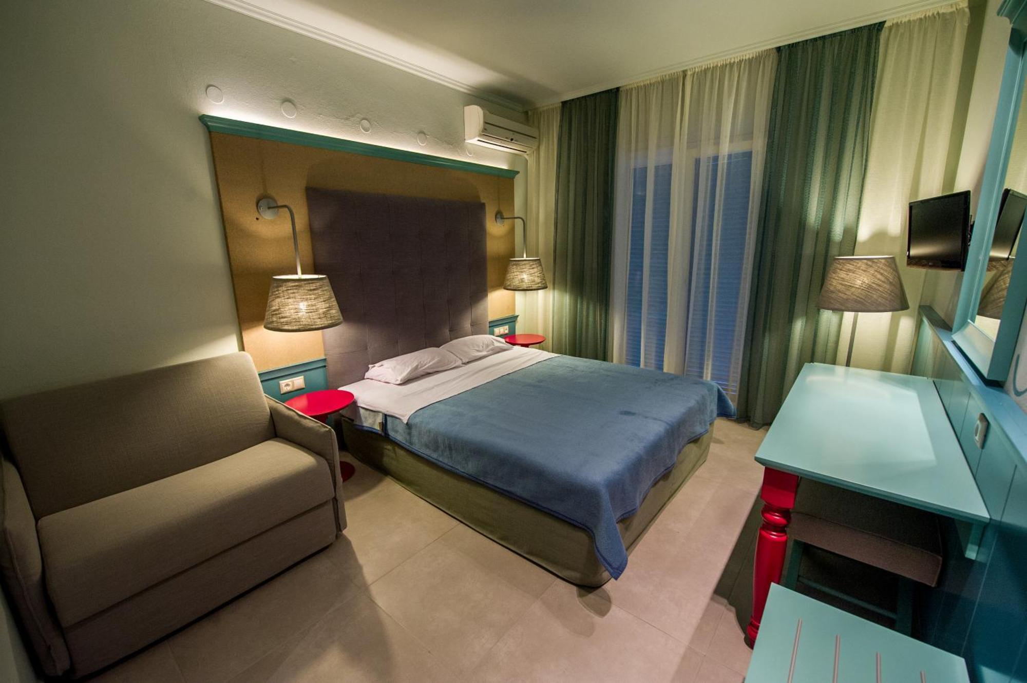Alkyon Hotel Патитири Экстерьер фото